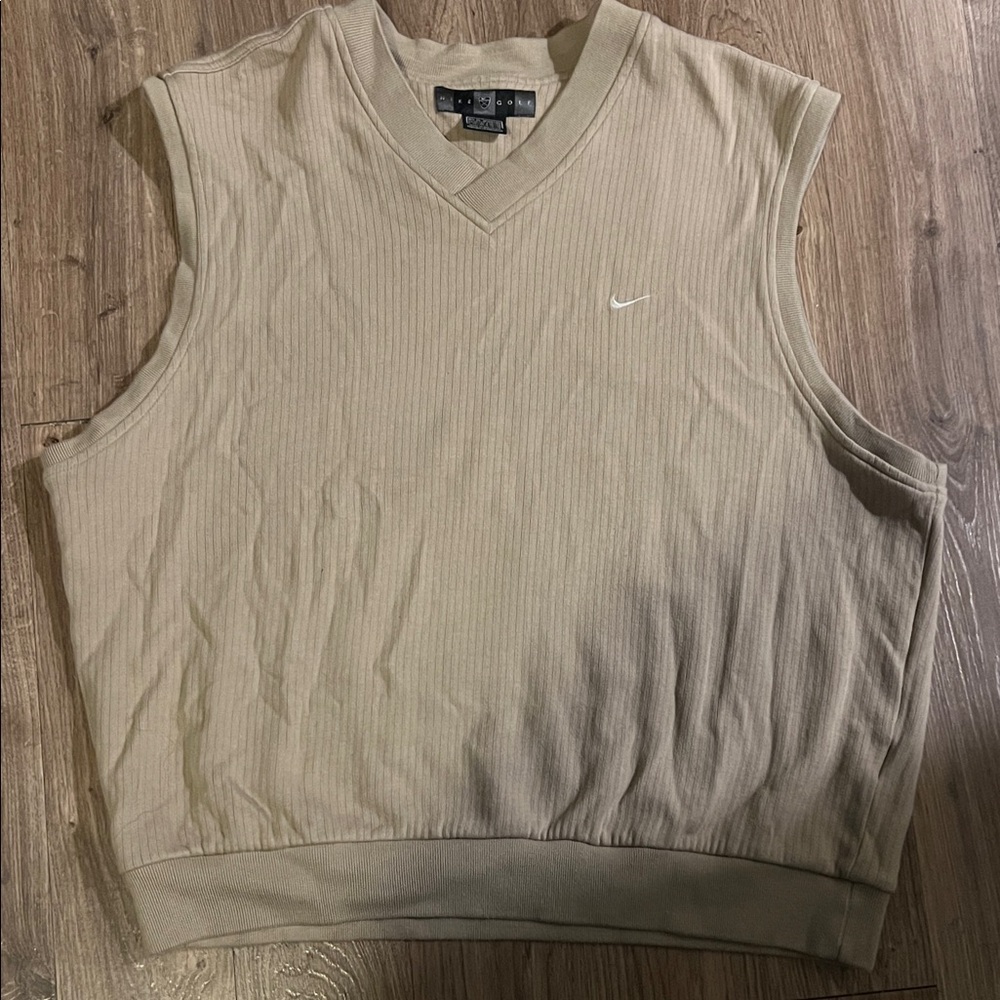 Nike Men’s V-Neck Sleeveless Ribbed Sweater Vest in Tan